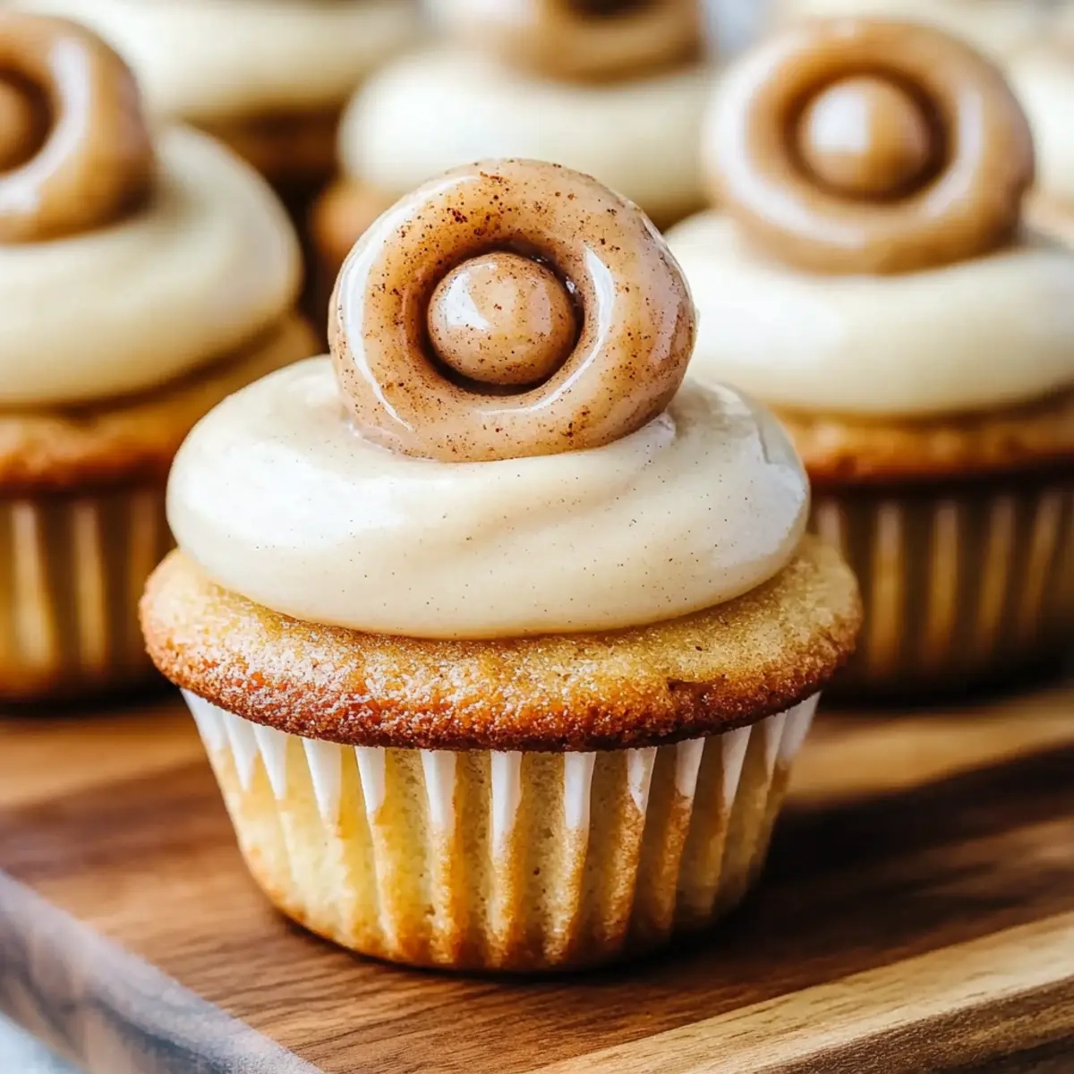 Cinnamon Roll Cupcakes
